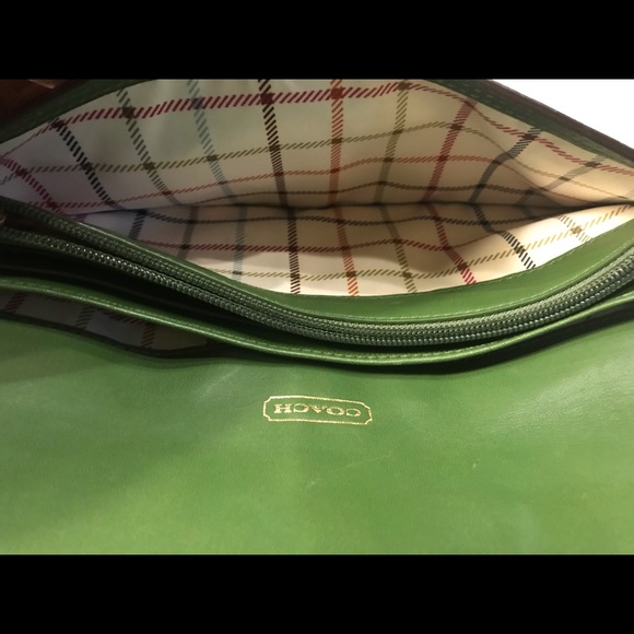 AUTHENTIC COACH CLUTCH PURSE - Picture 5 of 5